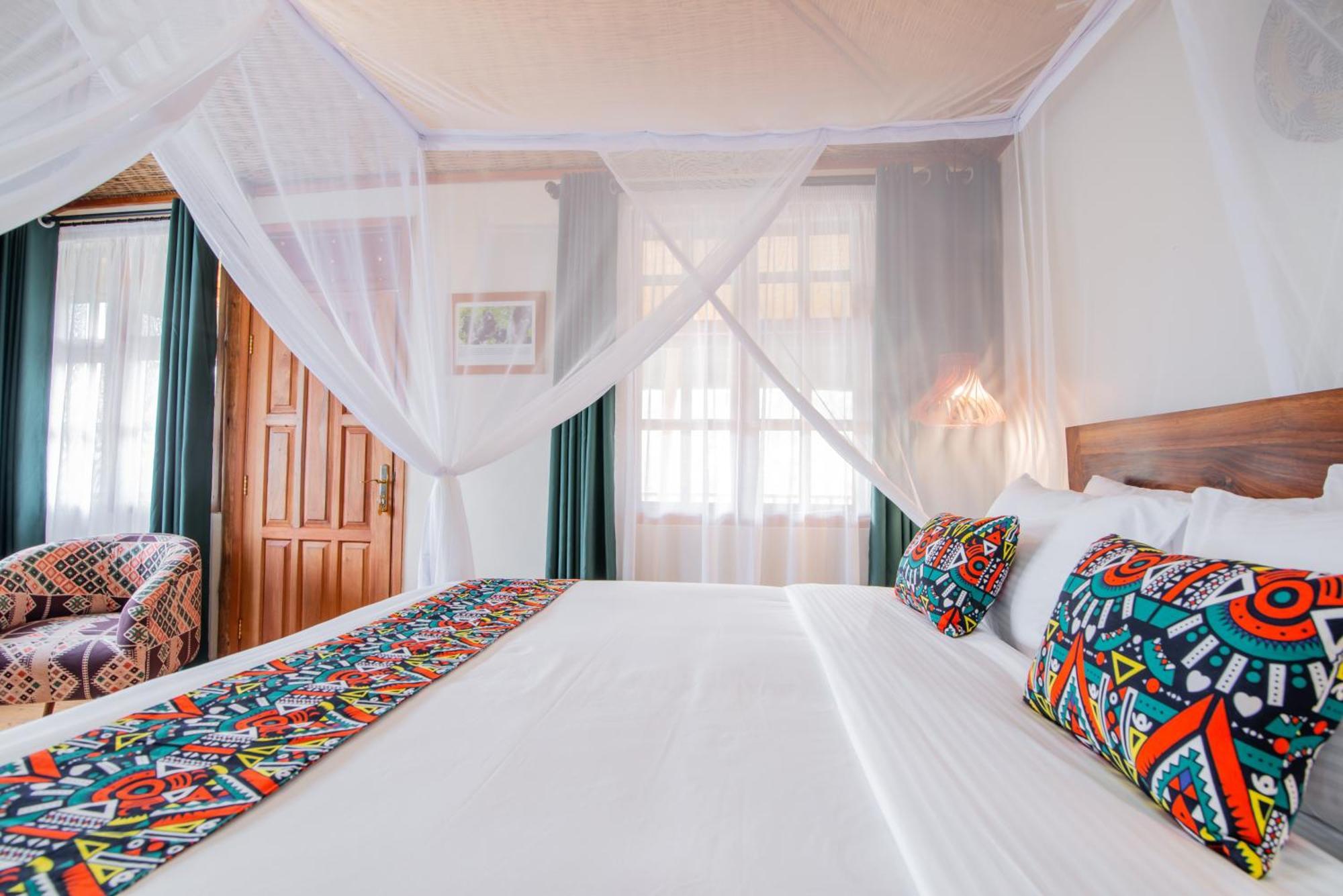Gorilla Leisure Lodge Kisoro Esterno foto